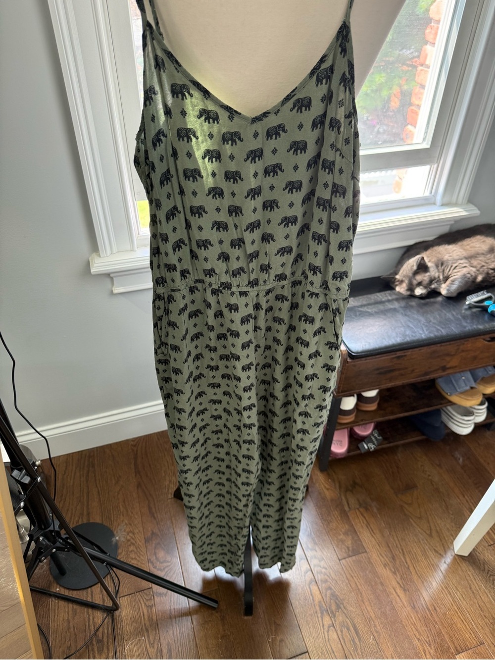 Olive green elephant jumpsuit size small elastic waist adjustable straps - Picture 1 of 9